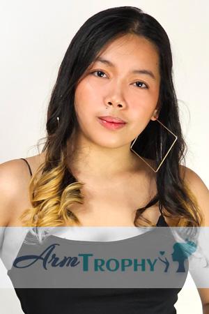 224639 - Eluisa Carbelle Age: 22 - Philippines