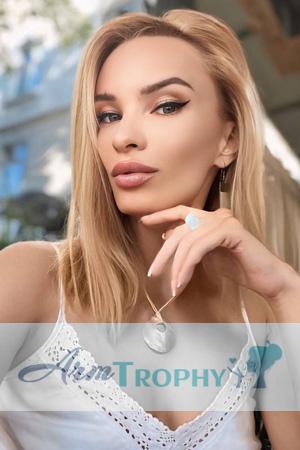 224692 - Alexandra Age: 30 - Moldova