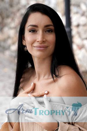 225400 - Elina Age: 30 - Ukraine