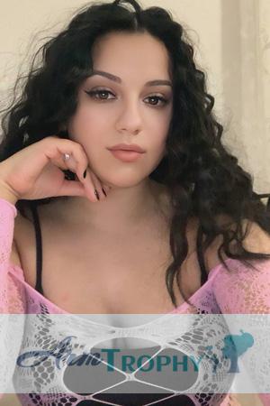 225417 - Alona Age: 26 - Ukraine