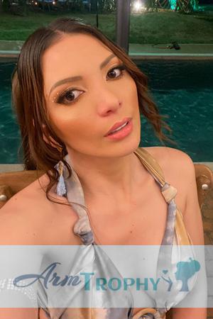 225432 - Laura Age: 34 - Colombia