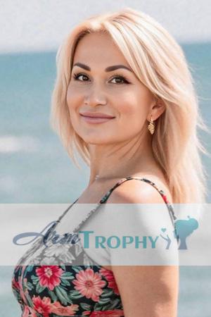 225479 - Elena Age: 56 - Ukraine