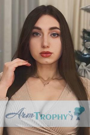 225598 - Nataliia Age: 25 - Ukraine