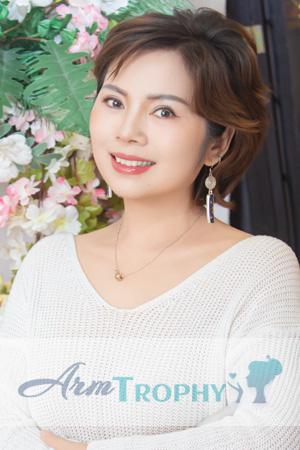 225720 - Meihua Age: 47 - Malaysia