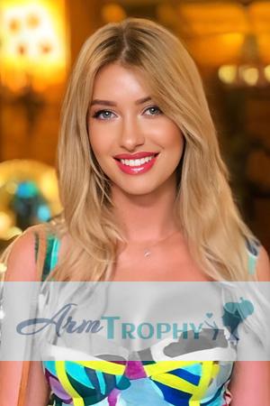 225816 - Daria Age: 37 - Ukraine