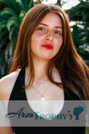 226176 - Ana Paula Age: 20 - Argentina