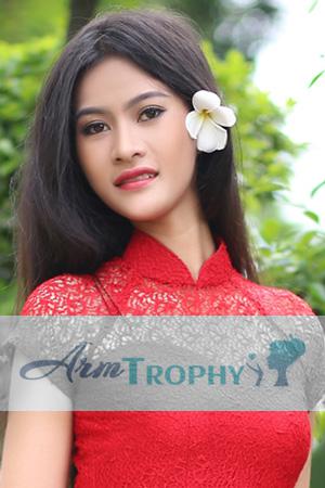 226726 - Thi Hoang Duyen Age: 29 - Vietnam