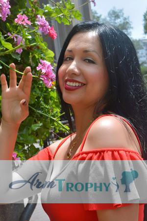 226821 - Edith Age: 40 - Peru