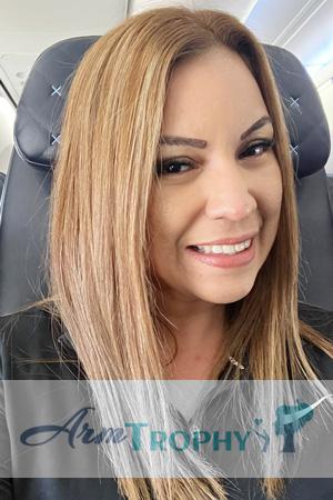 226838 - Evelyn Age: 46 - Costa Rica