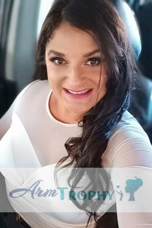 226852 - Ivannia Age: 44 - Costa Rica