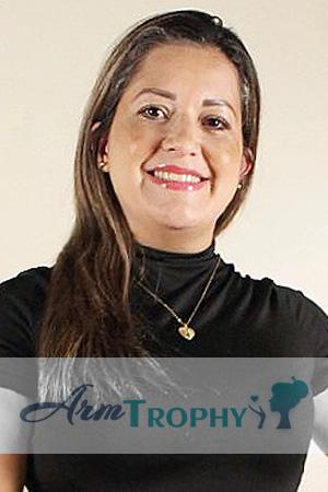 226996 - Vivian Age: 40 - Costa Rica