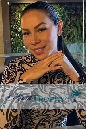 227053 - Diana Carolina Age: 38 - Colombia