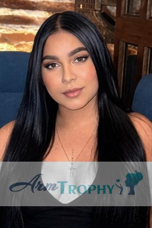 227132 - Maybelline Age: 23 - Colombia