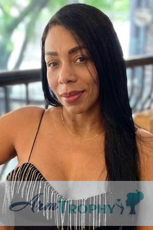 227379 - Julia Age: 41 - Colombia