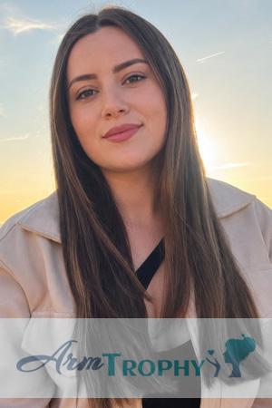 227508 - Laura Age: 26 - Colombia