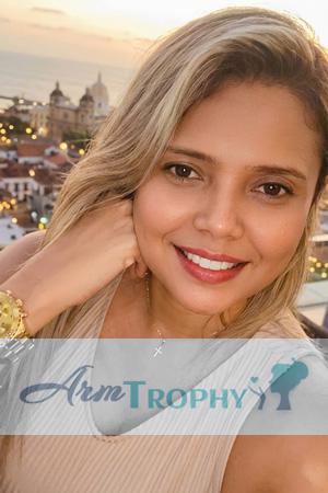 227511 - Tatiana Age: 37 - Colombia