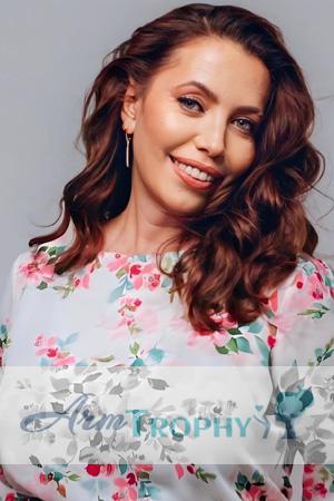 228205 - Yuliia Age: 58 - Ukraine