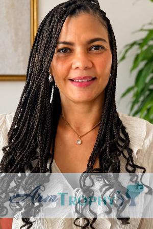 228305 - Luz Age: 48 - Colombia