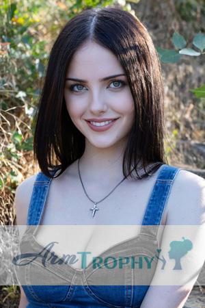 228433 - Anastasiia Age: 18 - Ukraine