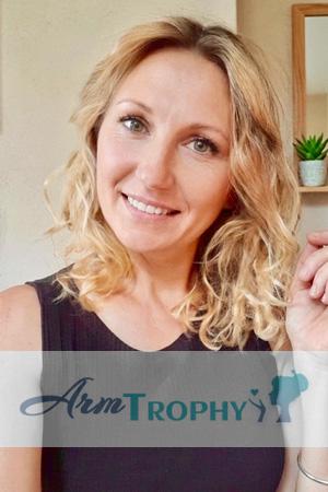 228569 - Oksana Age: 45 - Ukraine