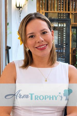 228577 - Llolima Age: 40 - Colombia
