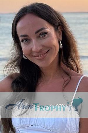 228606 - Viktoriia Age: 39 - Ukraine