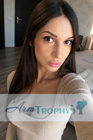 228719 - Yuliia Age: 33 - Ukraine