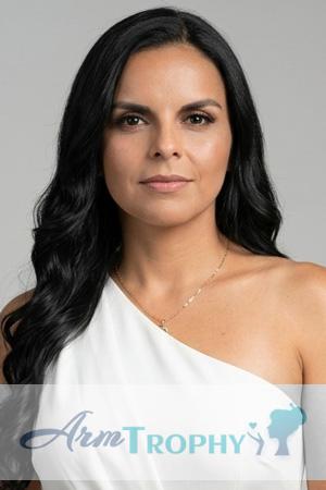 228869 - Yesenia Age: 36 - Costa Rica