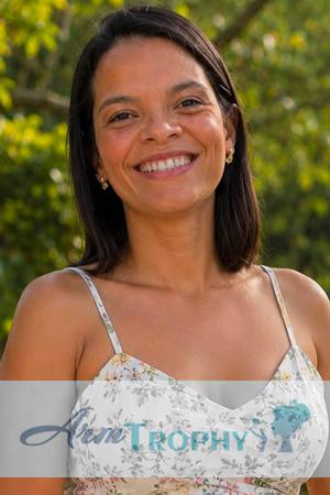 228891 - Yessica Age: 38 - Colombia