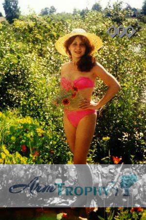 50044 - Elena Age: 39 - Russia