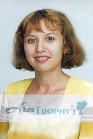 50322 - Alfiya Age: 37 - Russia