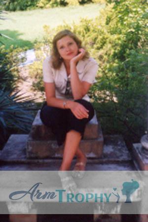 51155 - Oksana Age: 38 - Russia