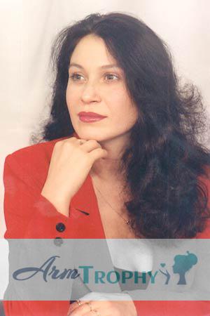 51238 - Oxana Age: 40 - Ukraine