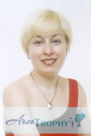 51270 - Elena Age: 44 - Russia