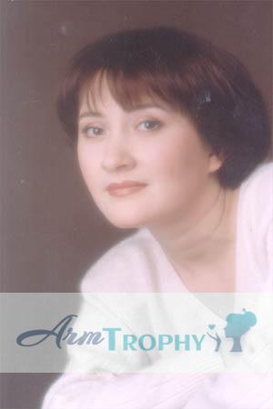 51601 - Galina Age: 39 - Russia