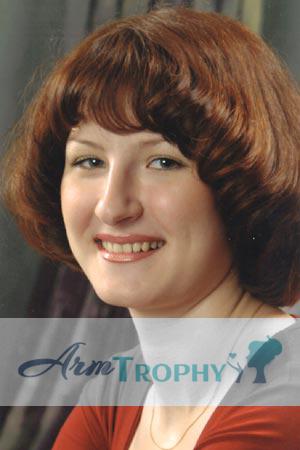 51669 - Julia Age: 27 - Russia