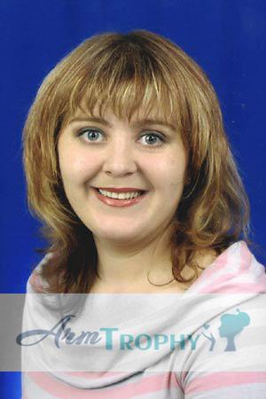 51678 - Inessa Age: 35 - Russia