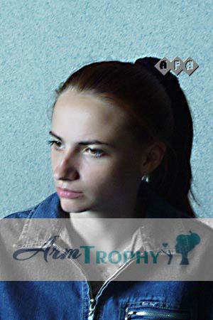 51759 - Natalya Age: 33 - Russia