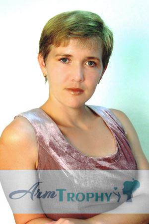 52006 - Galina Age: 33 - Russia