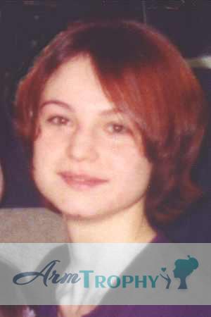 52052 - Tanya Age: 28 - Russia