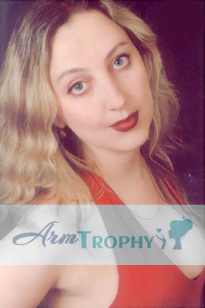 52123 - Anastasia Age: 39 - Russia