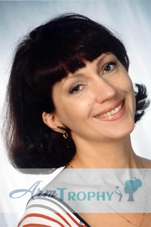 52142 - Inna Age: 50 - Russia