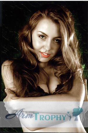 52143 - Elena Age: 31 - Russia