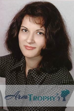 52356 - Marina Age: 39 - Russia