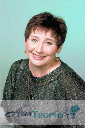 52410 - Larisa Age: 58 - Russia