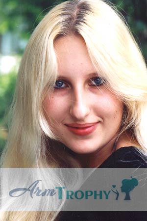 52447 - Elizaveta Age: 23 - Ukraine