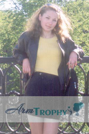52711 - Evgenia Age: 29 - Russia