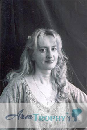 52935 - Irina Age: 52 - Russia