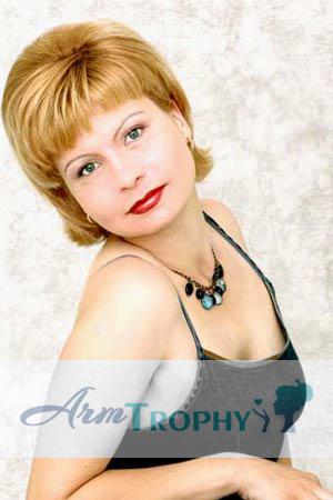 53038 - Veronika Age: 40 - Russia