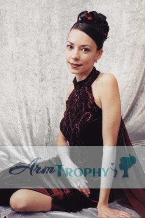 53218 - Diana Age: 33 - Russia